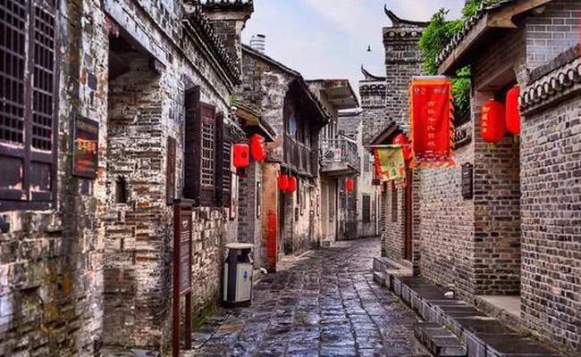 中荷人寿山东省分公司举办“欢乐多巴胺”蜜丝会主题色彩派对